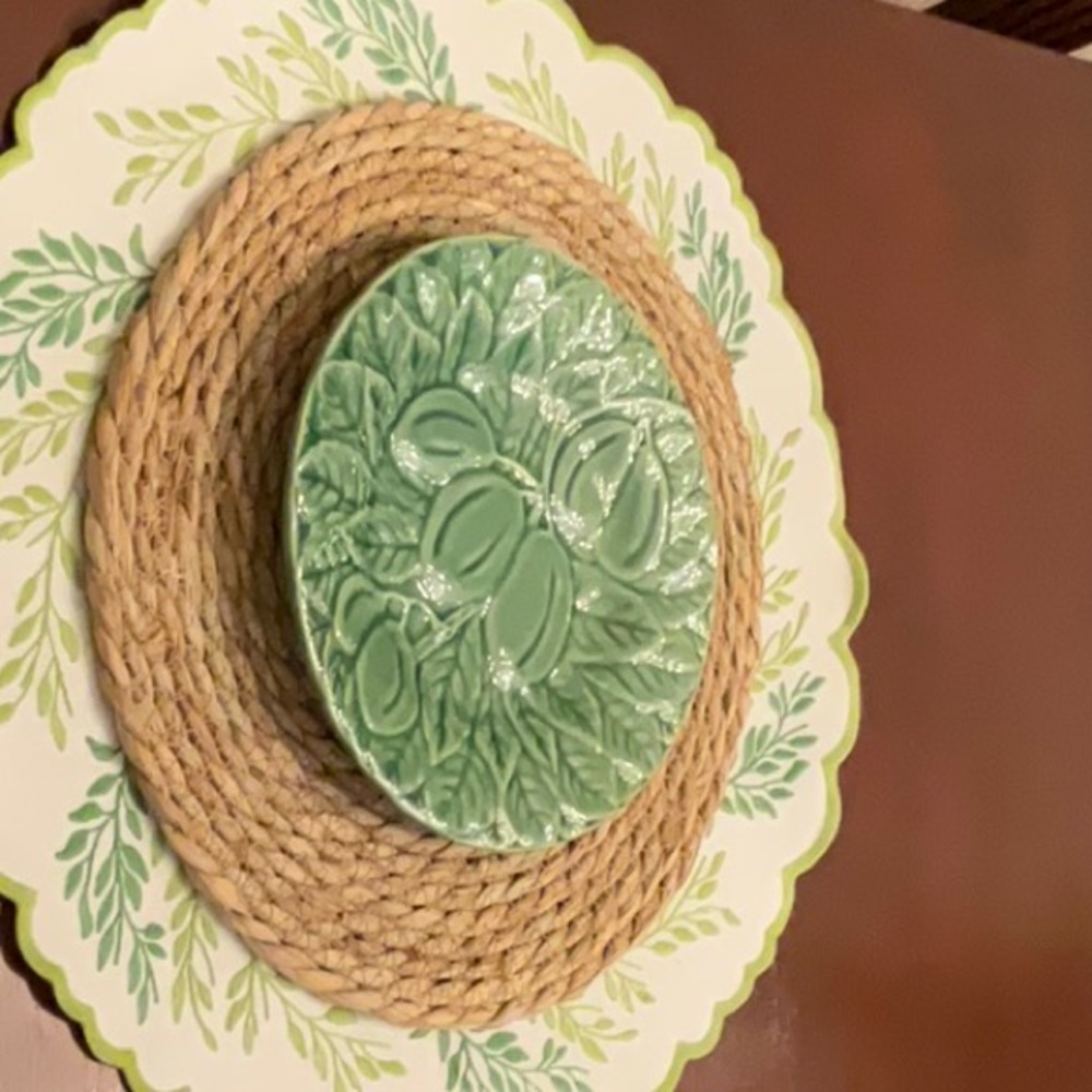 Bordallo Pinheiro Portugal Green Plum Plates 8” Set of 4.  Pristine